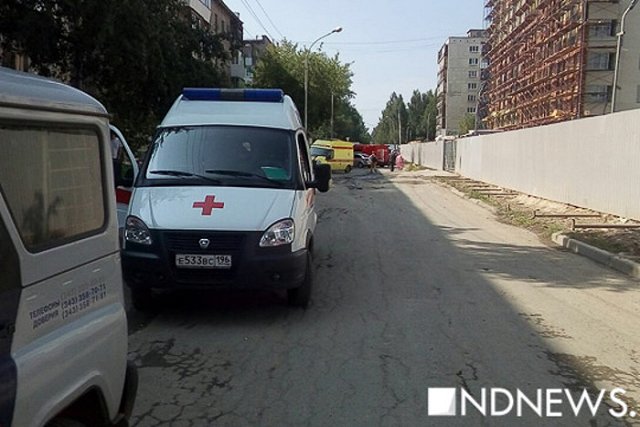 Леса на стройплощадке «Брусники» снес автокран, который позже спрятали