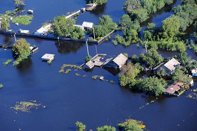 Китай уменьшил объемы сброса воды на водохранилищах в связи с ЧС в РФ