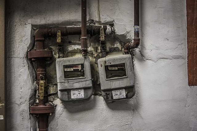 В Екатеринбурге лжегазовики обманывают пенсионеров на миллионы рублей