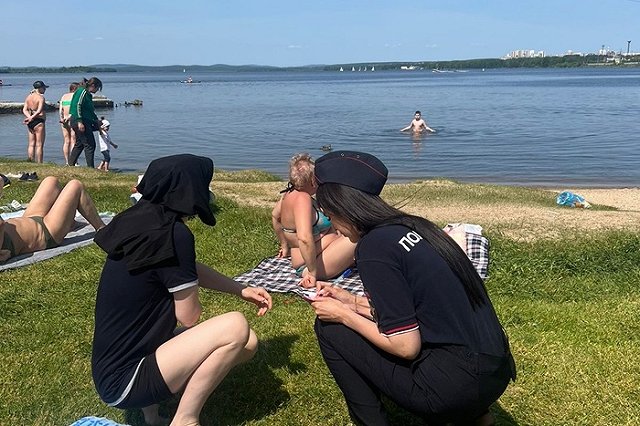 В полиции Екатеринбурга рассказали подробности о том, как утонул подросток в озере Рамада