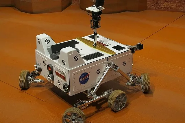 Роботы-доставщики от «Яндекса» появятся еще в 30 регионах России