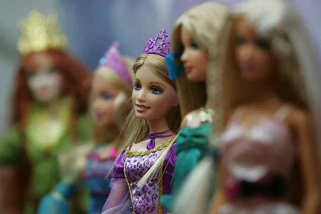 Куклу Барби начнут выпускать с тремя разным типами телосложения