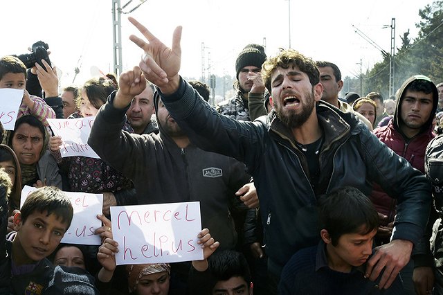 Командующий НАТО: ИГИЛ распространяется среди беженцев, как рак