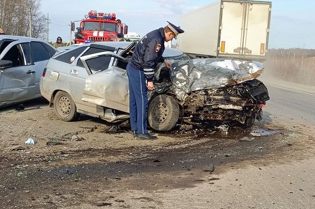 В страшном ДТП на Тюменском тракте погиб отец 10-ых детей