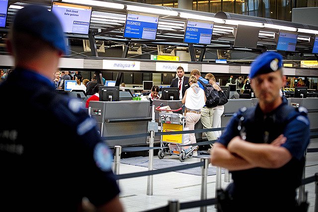 Екатеринбуржцев стали жестко досматривать в аэропортах Европы