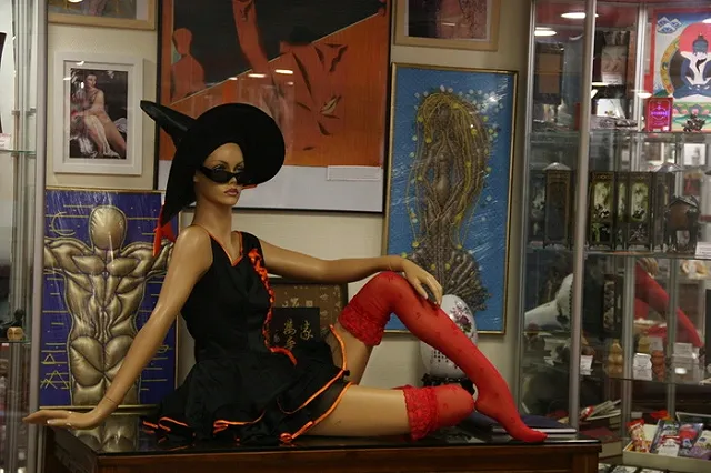 В Екатеринбурге секс-шоп разместил на ценниках Орден Великой Отечественной войны