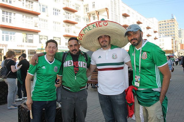 Uralweb проведет онлайн-трансляцию с массового шествия мексиканских болельщиков