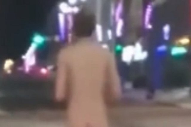 «Вдруг у него мозг чем-то одурманен?»: голый уралец пробежался по центру Екатеринбурга