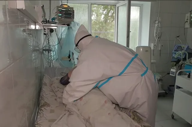 В Новосибирске проверят данные о жестоком обращении врача с пациенткой ковидного отделения