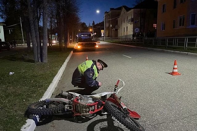 В Кушве при наезде на бордюр погиб мотоциклист