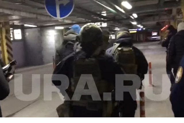 В Екатеринбурге военные следователи вновь пришли в ТРЦ