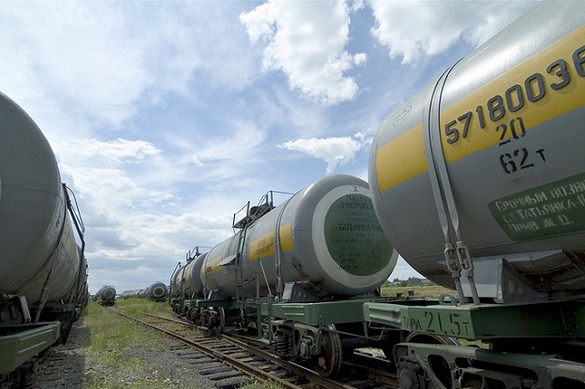 Среди сошедших под Белоярским с рельсов вагонов — четыре цистерны с пропаном