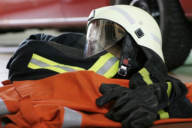 Для возврата Samsung Galaxy Note 7 понадобятся огнеупорная коробка и перчатки