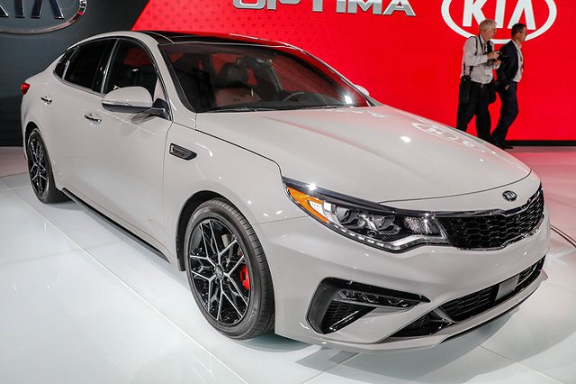 Мэрия Екатеринбурга официально объяснила, зачем Умниковой купили новую машину