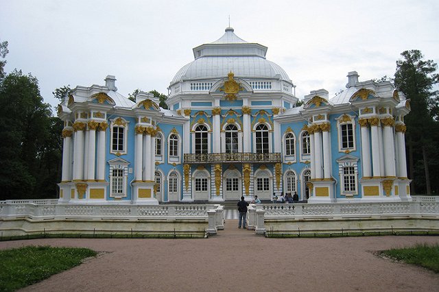 Китайских туристов ограничат ради россиян