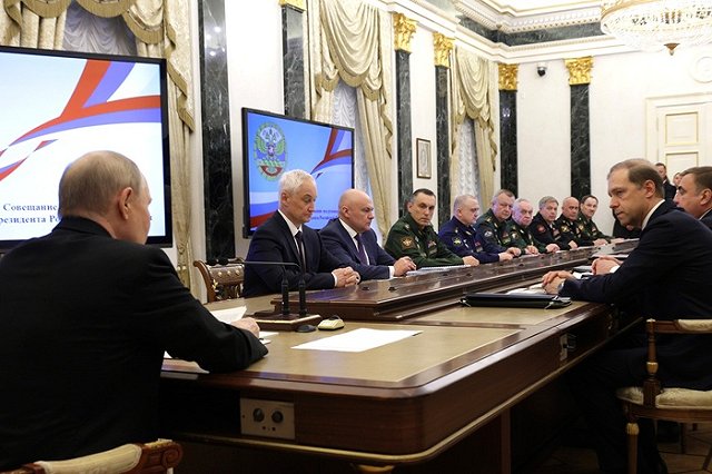 «Не считаю, что мы здесь опаздываем». Путин объявил о создании отдельных войск беспилотных систем