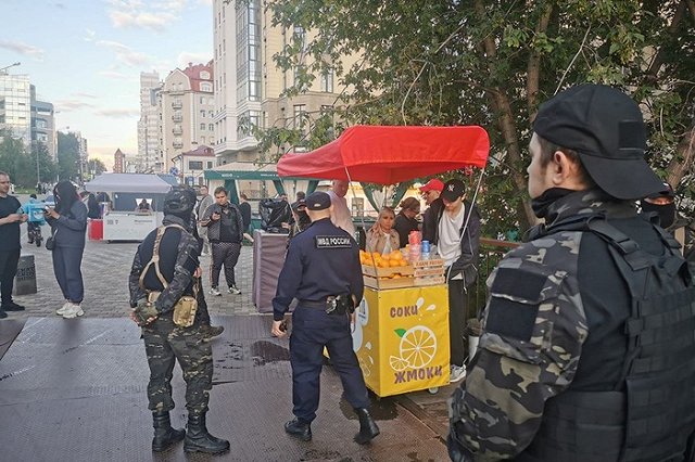 В Екатеринбурге решили отбирать имущество у уличных торговцев