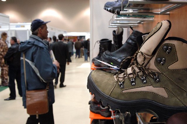 Обувные магазины потеряли до 30% покупателей за год