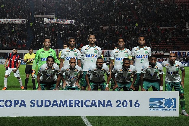 В Колумбии разбился пассажирский самолет с бразильскими футболистами