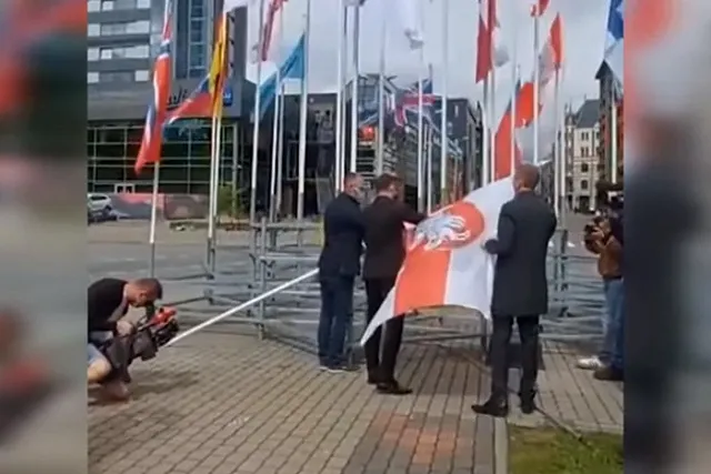 Мэр Риги распорядился снять флаги IIHF с городской площади