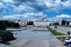 Площадка на Плотинке может не выдержать нового памятника