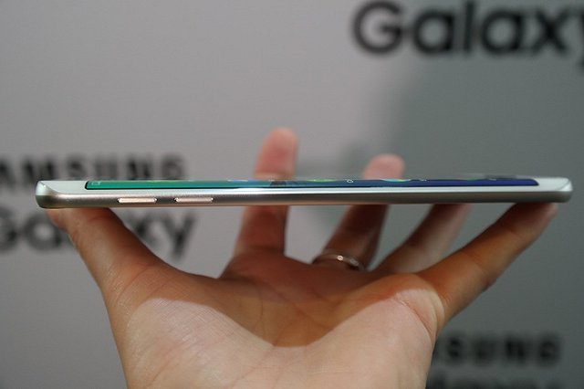 Samsung задумался о переходе на бартерную торговлю с Россией