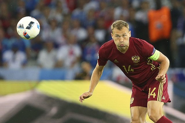 Василий Березуцкий извинился перед болельщиками