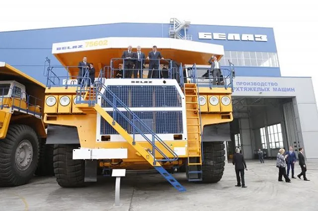 В Екатеринбурге «Евраз» подписал соглашение с «Белазом»