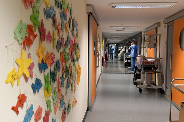 Опекунша почти 10 лет травила ребенка ради пособия по инвалидности