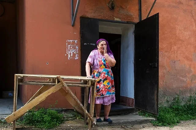 В Тюмени после двух месяцев в СИЗО осудили пенсионерку за письма в мэрию