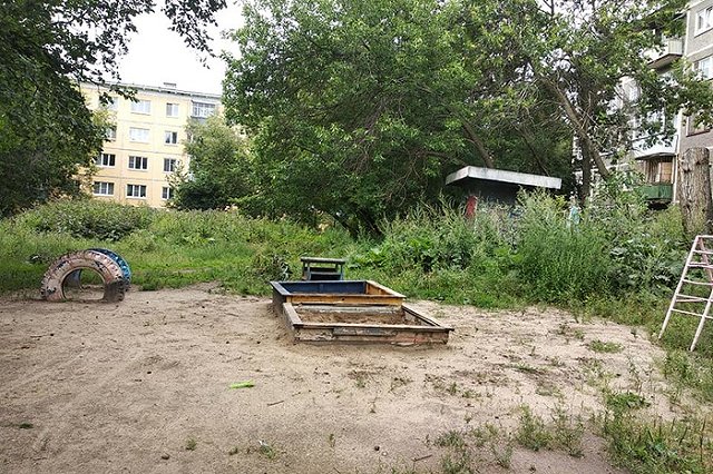 Женщина-инвалид и ее старенькая мама не могут видеться из-за отсутствия скамейки