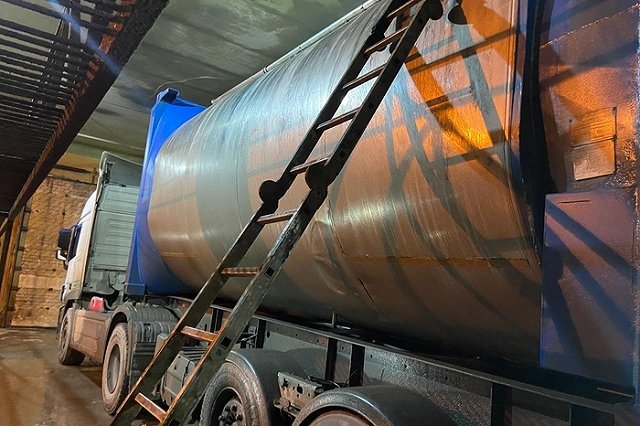 Стали известны обстоятельства гибели мойщиков автоцистерны на Урале