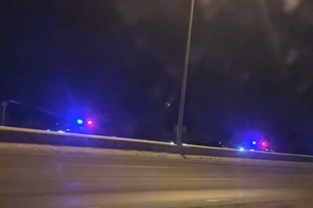 Под Екатеринбургом заметили кортеж с мигалками