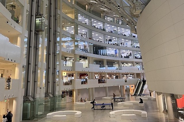 В Ельцин Центре представили программу на новогодние праздники