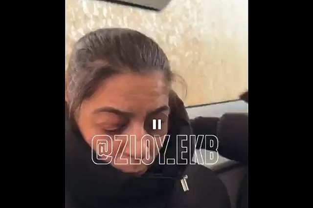 «А вы зачем у меня телефон вытащили?» В Екатеринбурге задержана 38-летняя карманница (ФОТО, ВИДЕО)