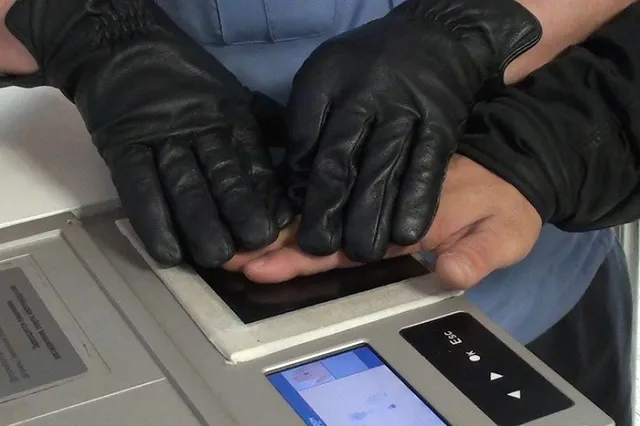 Подозреваемый в поджоге автомобиля Skoda задержан в Екатеринбурге