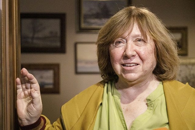 Светлана Алексиевич покинула Белоруссию