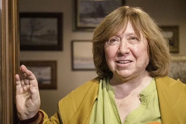 Светлана Алексиевич покинула Белоруссию