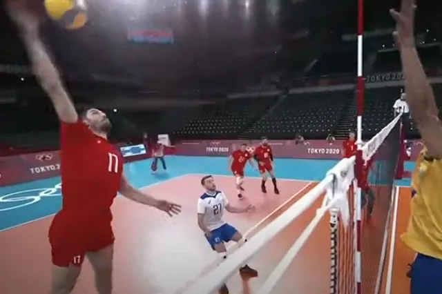 Мужская сборная по волейболу одержала победу над Бразилией в полуфинале Олимпийских игр