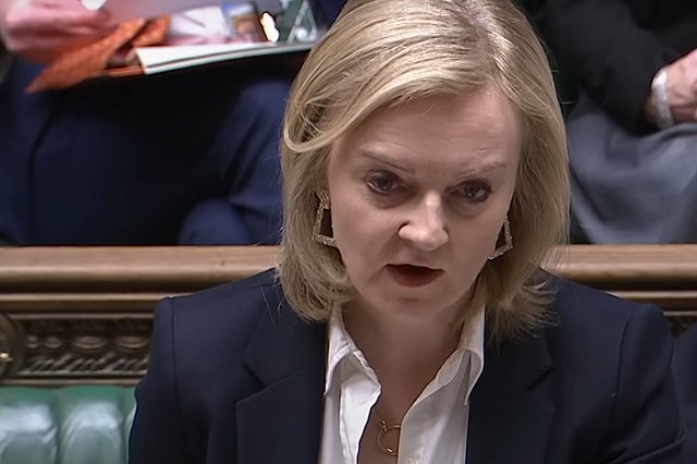 Премьер-министр Великобритании Лиз Трасс подала в отставку