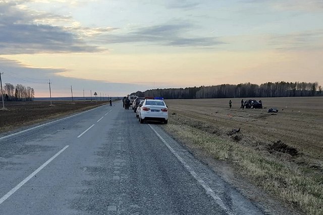 Погибли двое, ещё один человек в коме: на свердловской трассе произошла страшная авария
