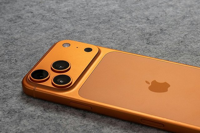 В Екатеринбурге блогер случайно купила краденый iPhone