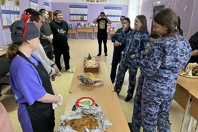 Свердловские осужденные устроили кулинарный конкурс в колонии