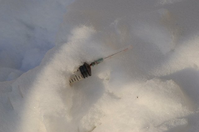 Свердловская полиция займется подростками-наркоманами