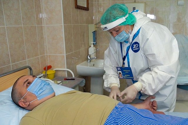 Евгений Ройзман о созданной в России вакцине от COVID-19: «Я бы никуда не торопился»