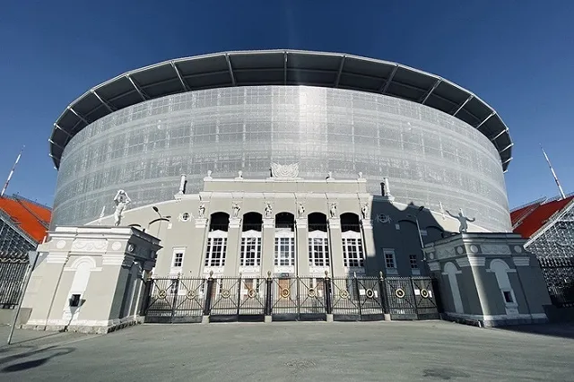 Екатеринбуржцы пожаловались на невозможность выспаться из-за шума около Центрального стадиона