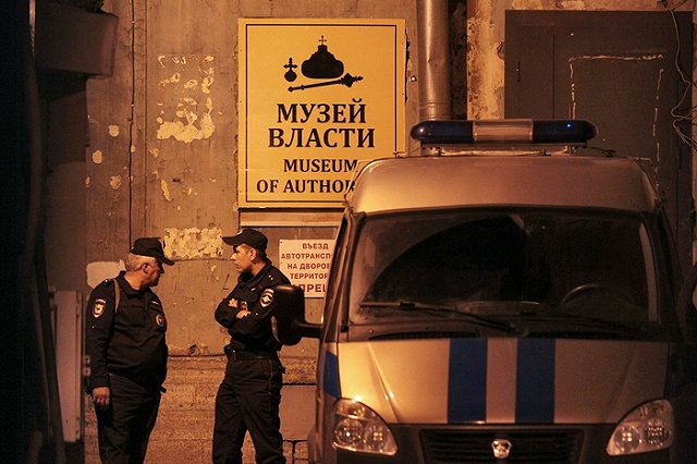 Сотрудникам МВД РФ могут законодательно ограничить выезд за рубеж