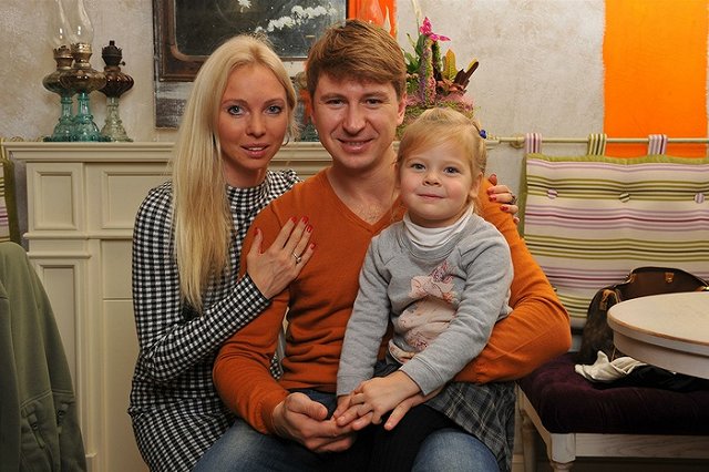 У Алексея Ягудина и Татьяны Тотьмяниной родилась вторая дочка