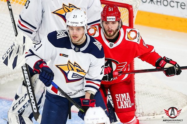 «Автомобилист» упустил победу над «Металлургом», проиграв в серии буллитов