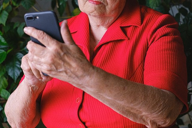 Екатеринбурженка отдала все свои сбережения, поверив «следователю»